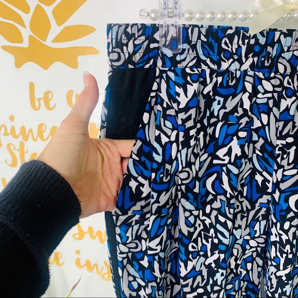 Trouve Blue Geometric Print Ankle Crop Pants Small - Picture 4 of 8